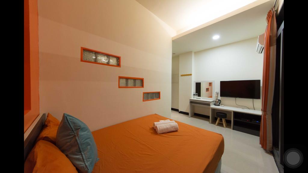 Kenting Orange Homestay Hengchun South Gate Exterior photo